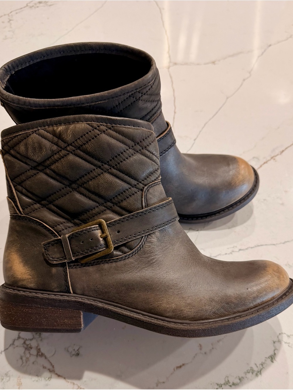 Lucky Brand Distressed Nordic Quilted Ankle Boot Short Booties Shoes Size 7